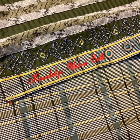 Robert Graham button down long sleeve shirt Mens size XL Knowledge Wisdom Faith - Picture 9 of 12